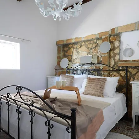 Holiday home Casa Angel Isola Delle Correnti